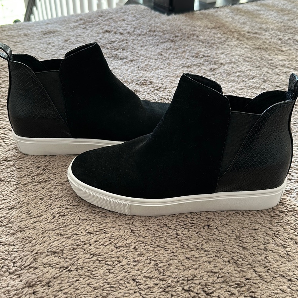 Steve Madden Zaci Wedge Sneaker